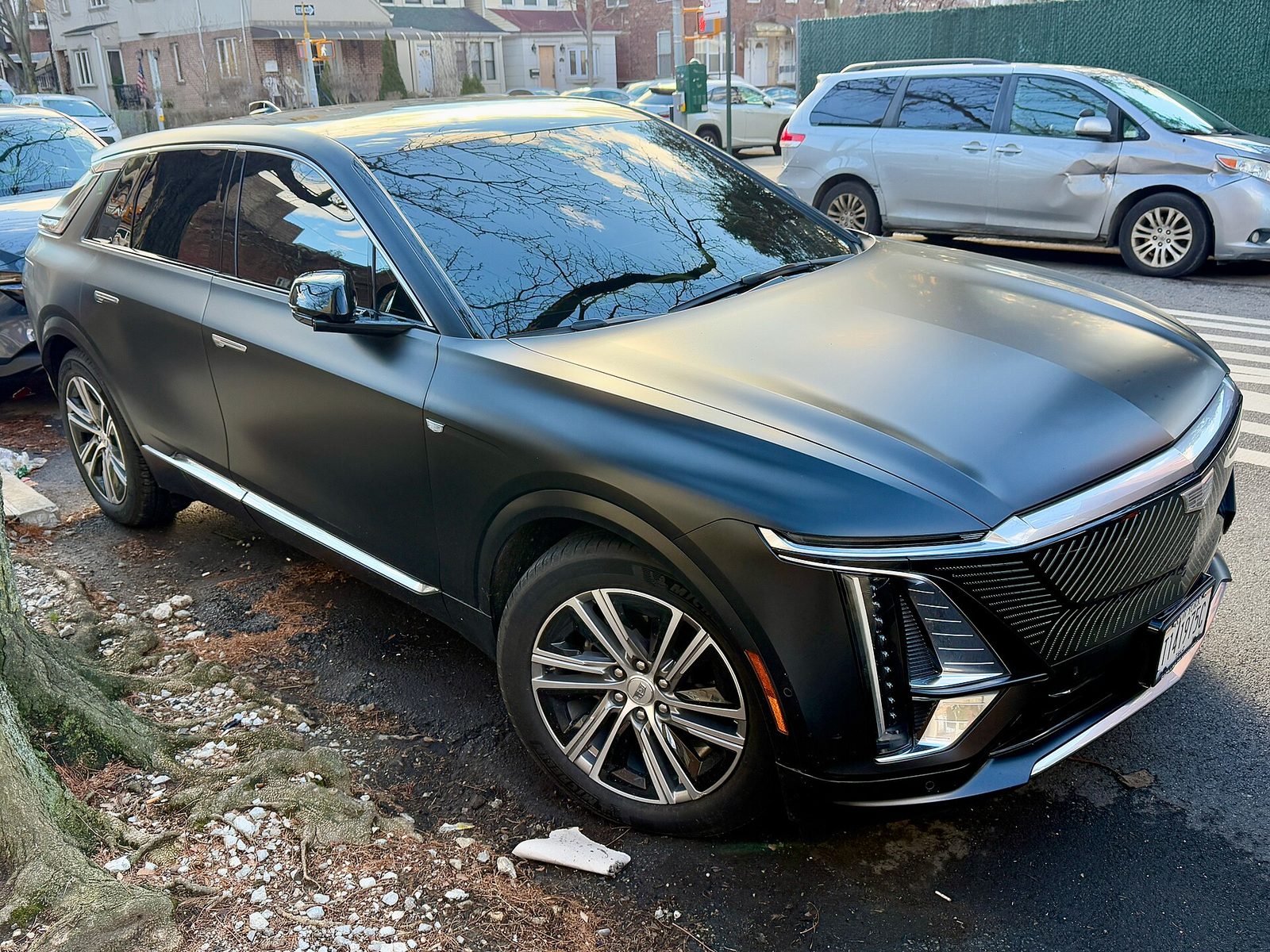 Cadillac LYRIQ — photo by Oleg Yunakov, CC BY-SA 4.0, via Wikimedia Commons