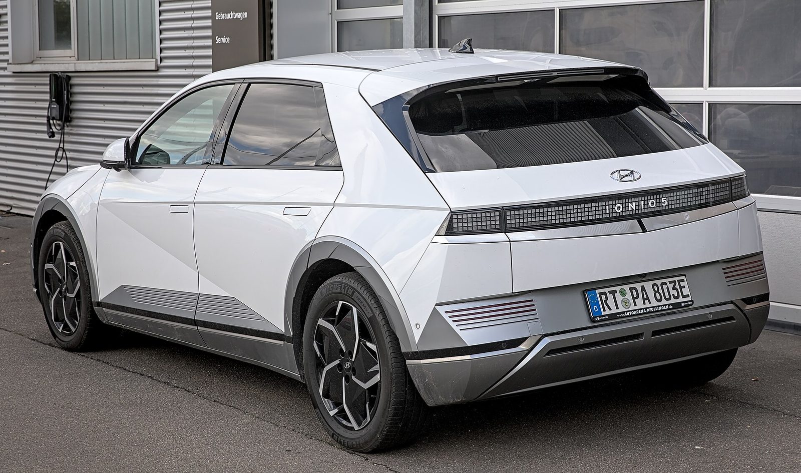 Hyundai Ioniq 5 — photo by Alexander-93, CC BY-SA 4.0, via Wikimedia Commons